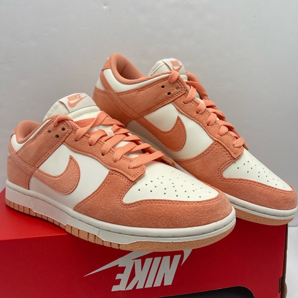 NIKE WMNS DUNK LOW SOFT PEARL/APRICOT AGATE-WHITE
 Athletic Sneakers - Picture 2 of 16